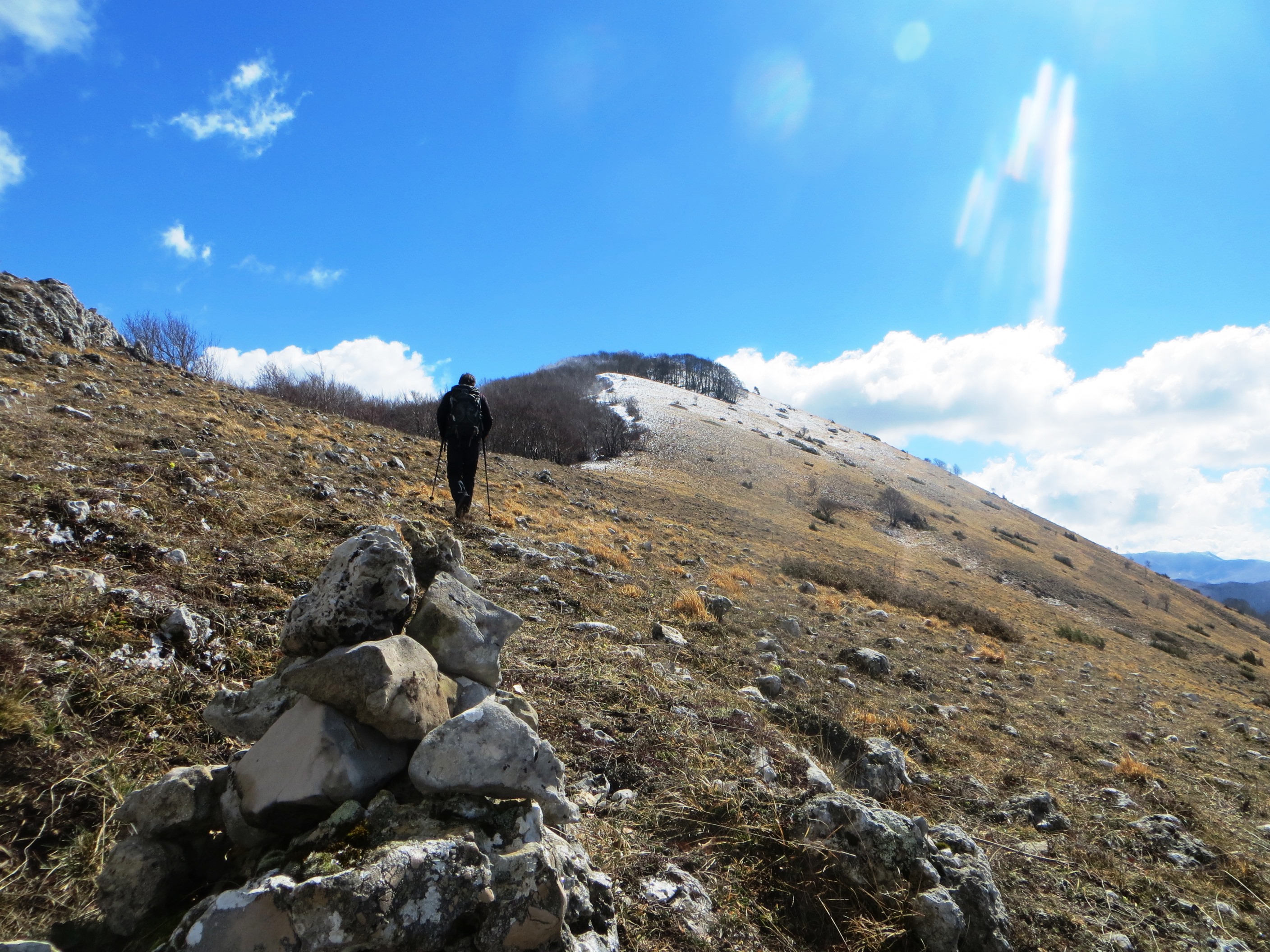 Escursione guidata da Verrecchie al Monte Padiglione Escursione guidata da Verrecchie al Monte Padiglione