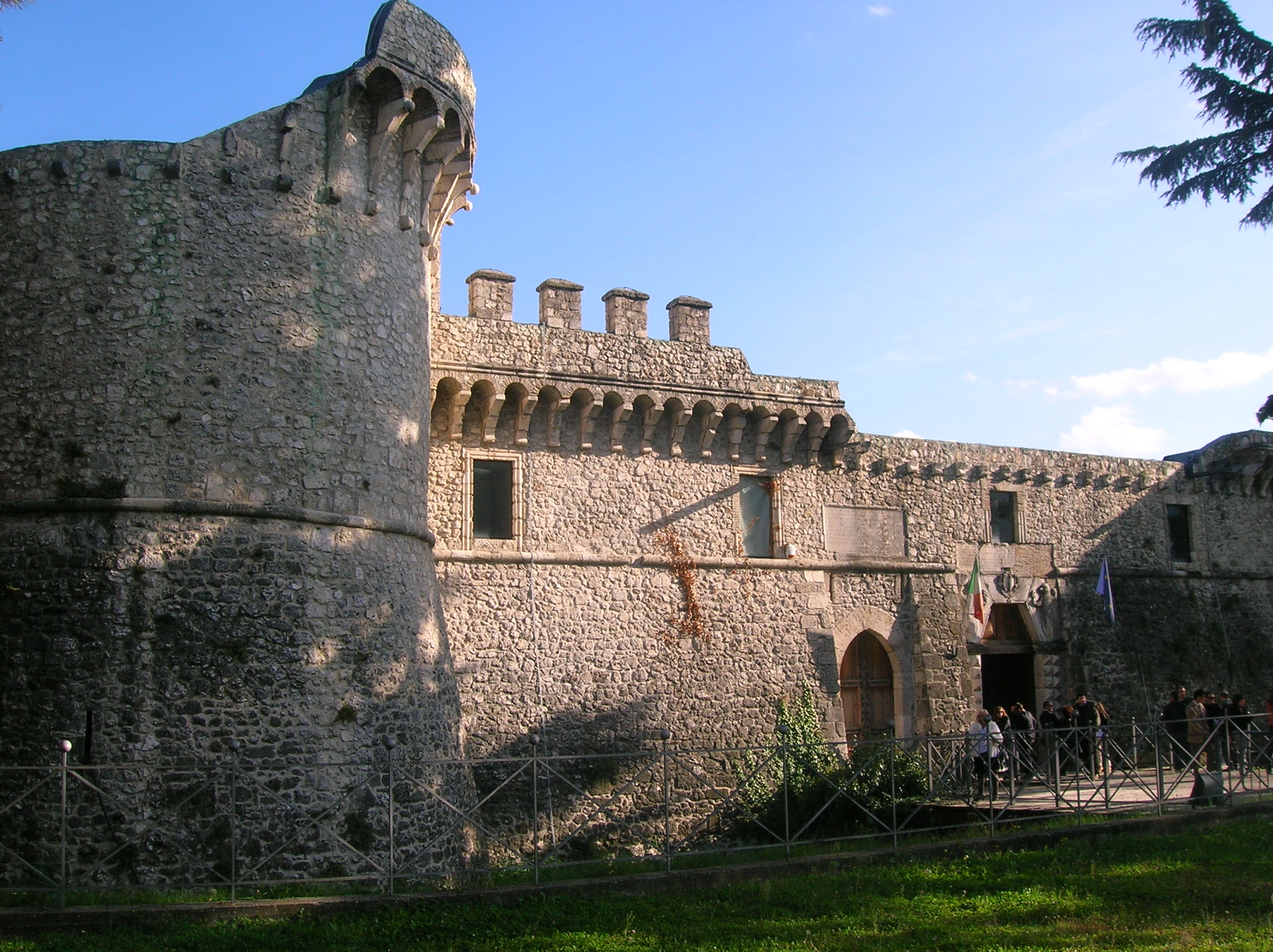 Commedia 'La Fame' al Castello Orsini di Avezzano