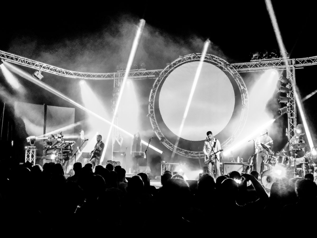'The Wall' revival dei Pink Floyd al Teatro dei Marsi di Avezzano